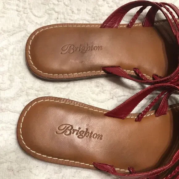 Brighton Sandals Flip Flops Size 7.5M Red Patent Leather with Rhinestone Design - Picture 2 of 7